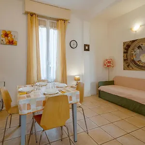 https://comodo-appartamento-centro-e-stazione-del-treno.hotelitalianriviera.com